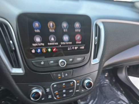Used 2023 Chevrolet Malibu LT FWD image 9