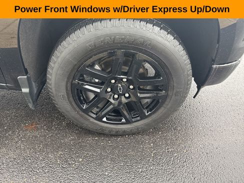 Used 2023 Chevrolet Silverado 1500 Custom image 16