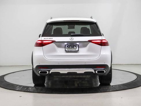 Used 2025 Mercedes-Benz GLE 350 4MATIC image 3