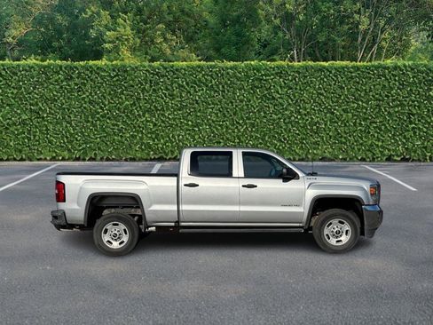 Used 2016 GMC Sierra 2500 4x4 Crew Cab w/ Sierra Convenience Package image 2