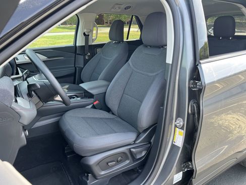 New 2026 Ford Explorer Active image 16