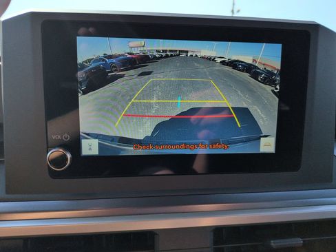Used 2025 Toyota Tacoma SR5 AWD/4WD image 20