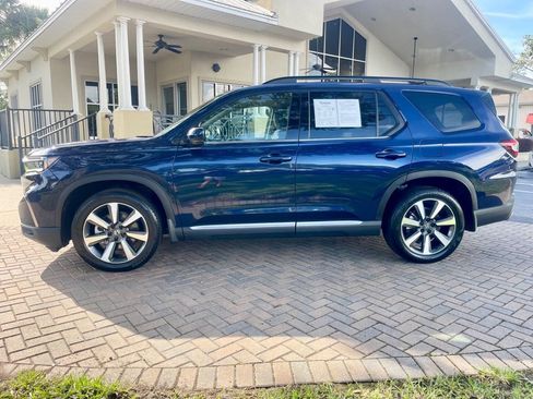 Used 2024 Honda Pilot Elite image 2