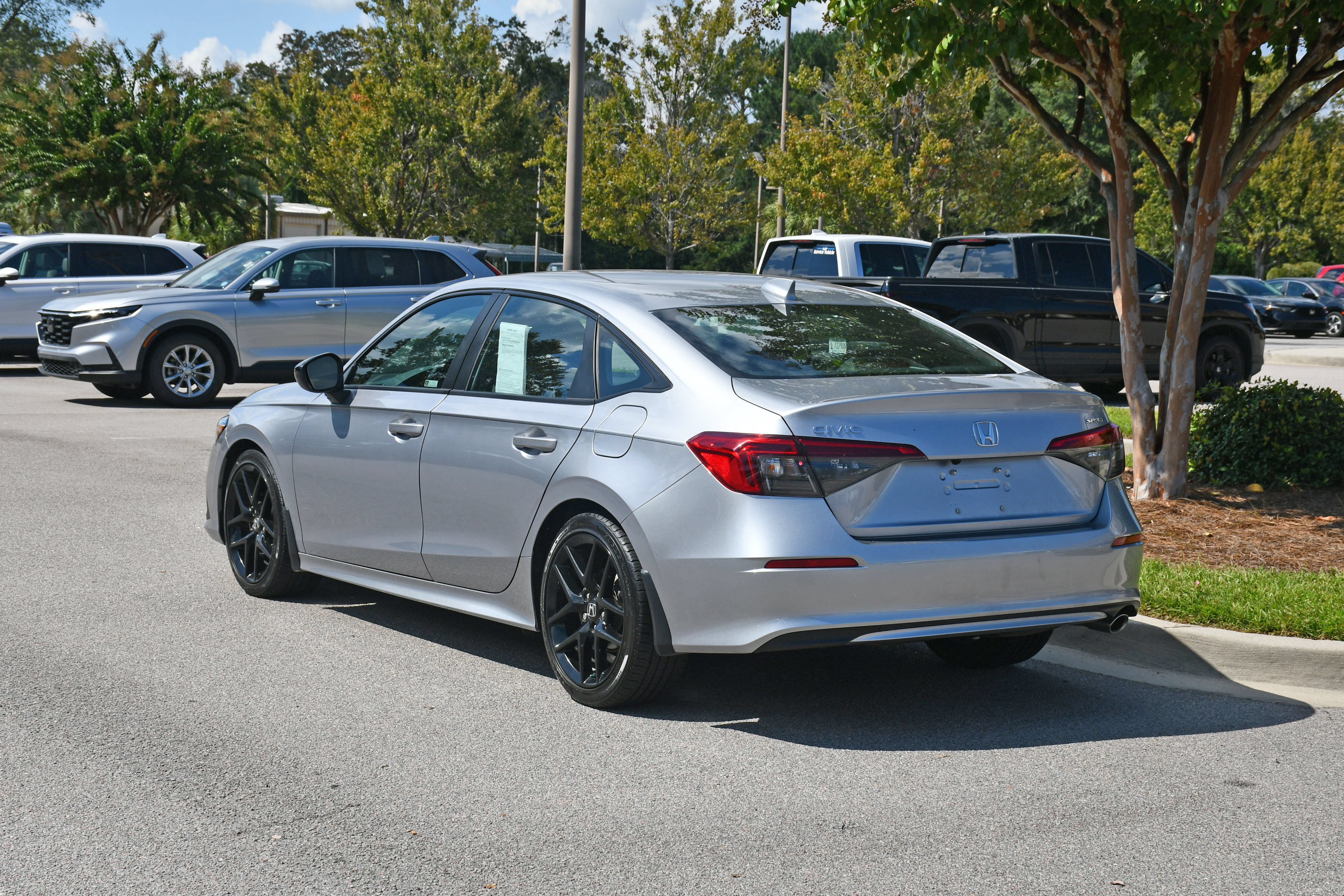 Used 2023 Honda Civic Sport image 3
