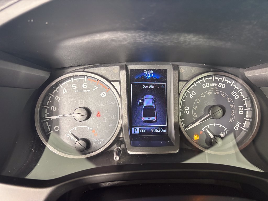 Used 2019 Toyota Tacoma TRD Sport w/ Technology Package AWD/4WD image 15