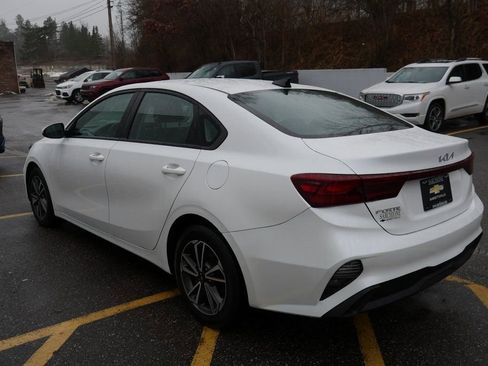 Used 2023 Kia Forte LXS image 5