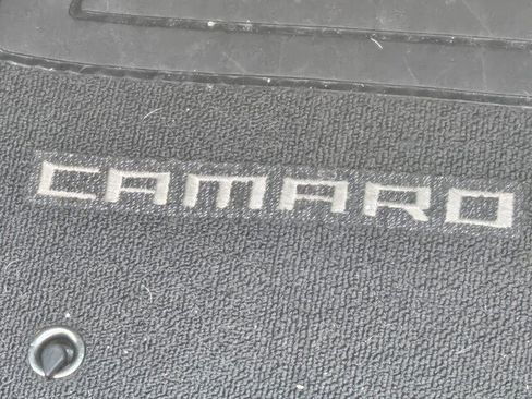 Used 2015 Chevrolet Camaro LT RWD image 22