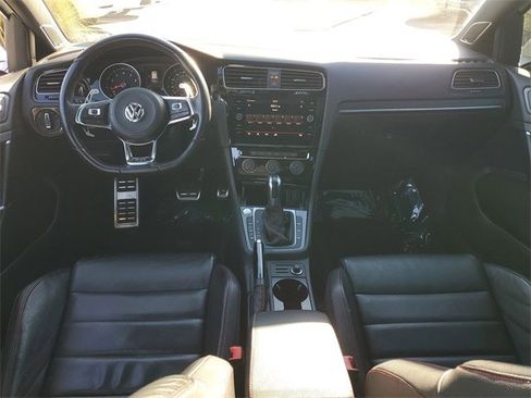 Used 2019 Volkswagen GTI SE image 11