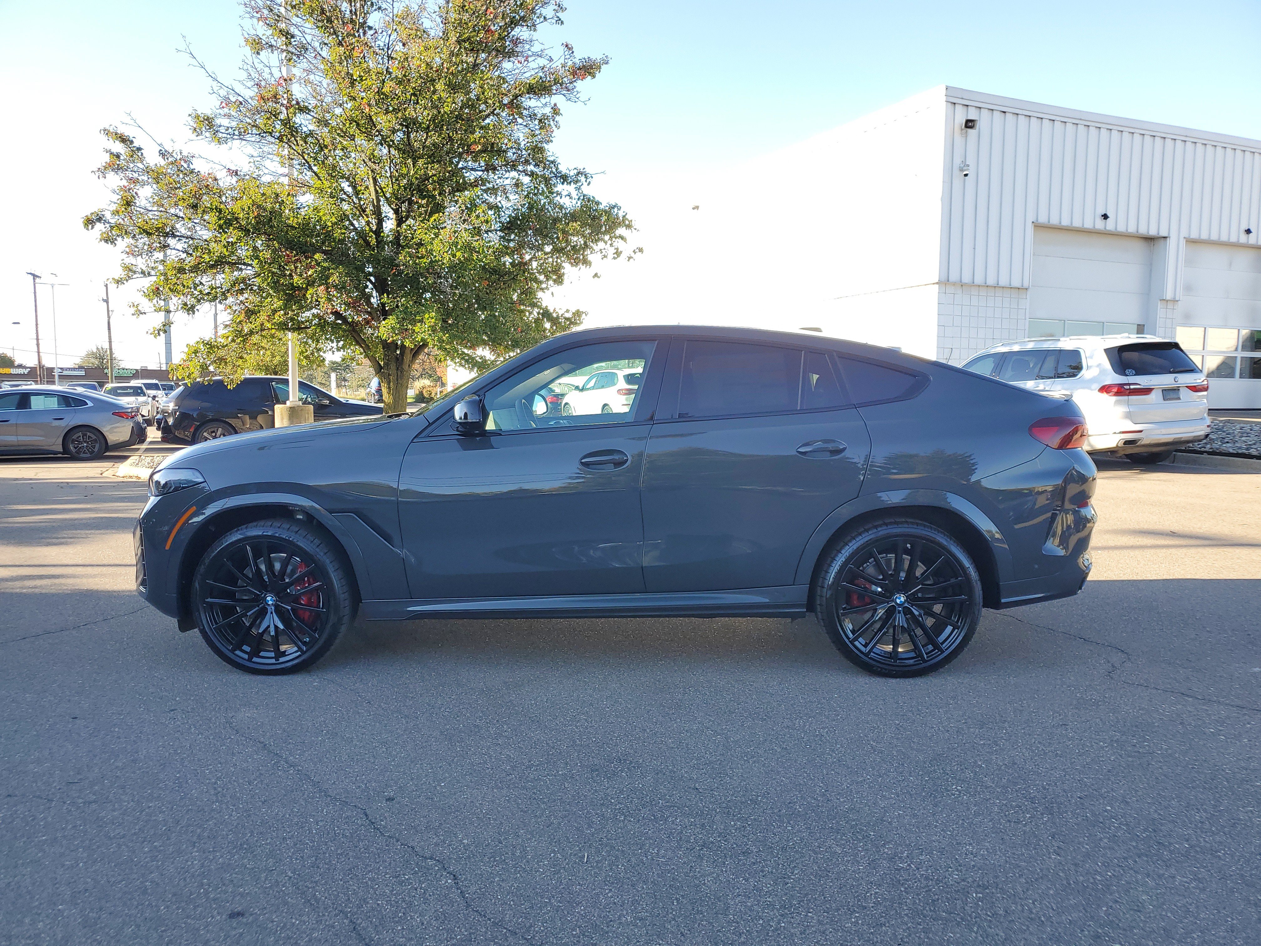 New 2027 BMW X6 M60i w/ Executive Package AWD/4WD image 2