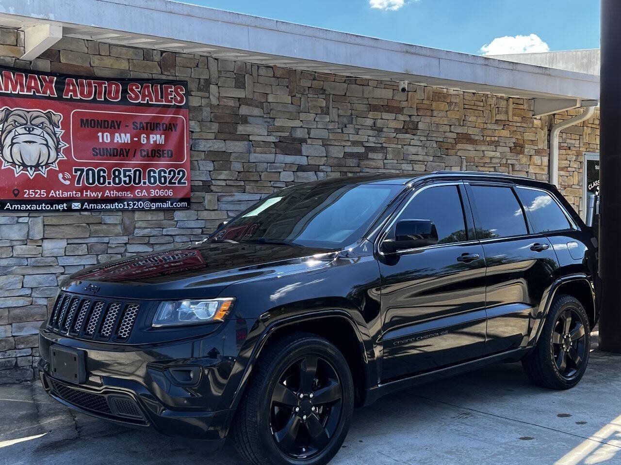 Used 2015 Jeep Grand Cherokee Altitude RWD image 2