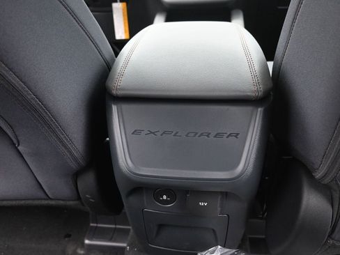 New 2026 Ford Explorer Active RWD image 14