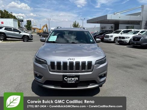 Used 2019 Jeep Cherokee Limited AWD/4WD image 3