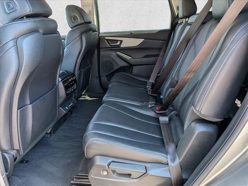 Used 2024 Acura MDX SH-AWD w/ Technology Package image 22