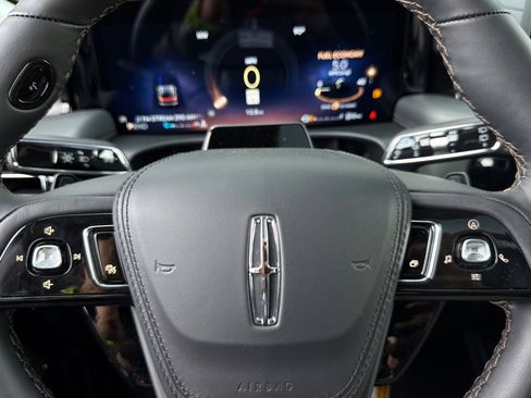 New 2026 Lincoln Aviator Reserve image 24