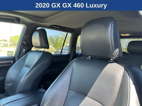 Used 2020 Lexus GX 460 Luxury w/ Accessory Package image 2