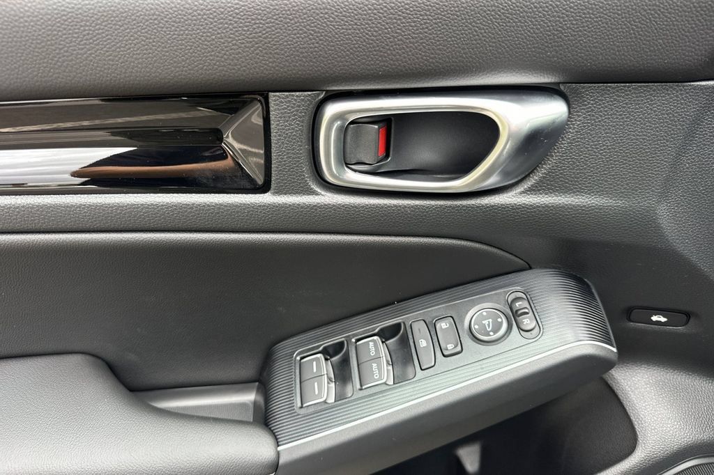 Used 2026 Honda Civic Sport Touring image 5