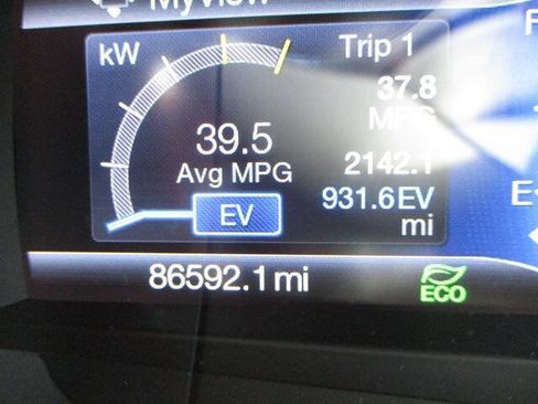Used 2019 Ford Fusion SE FWD image 13