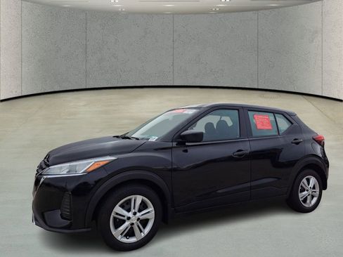 Certified 2024 Nissan Kicks S image 1
