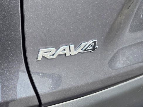 Used 2025 Toyota RAV4 LE FWD image 32