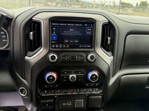 Used 2022 GMC Sierra 2500 Denali image 30