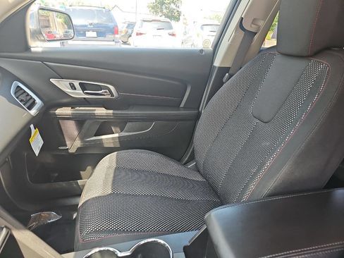 Used 2017 GMC Terrain SLE w/ Chrome Edition image 12