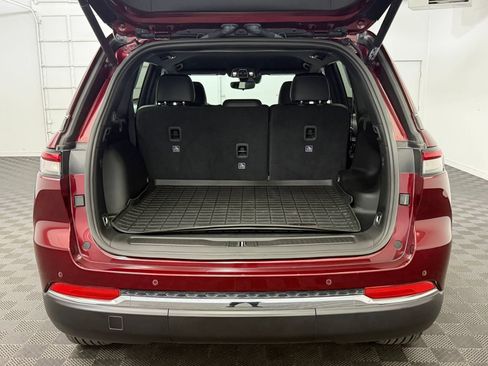 Used 2024 Jeep Grand Cherokee Limited w/ Trailer Tow Package AWD/4WD image 25