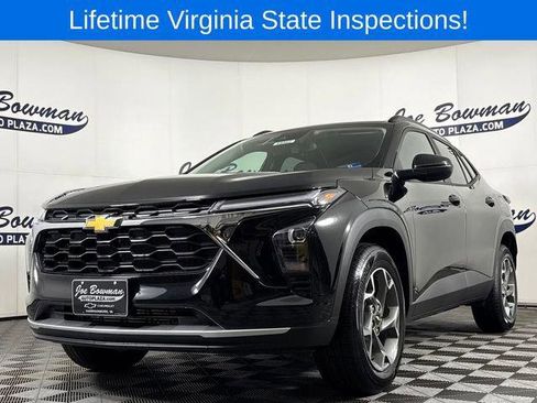 New 2026 Chevrolet Trax LT w/ Driver Confidence Package FWD image 2