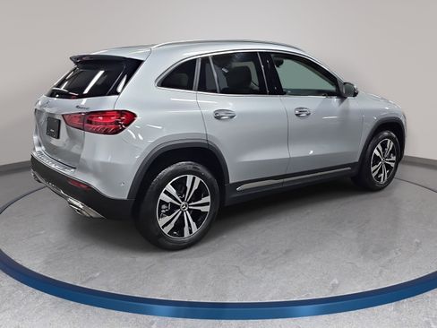 New 2026 Mercedes-Benz GLA 250 4MATIC image 5