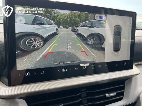 New 2026 Ford Explorer Active RWD image 33