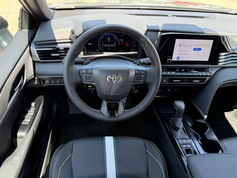 Used 2026 Toyota Camry SE w/ Convenience Package FWD image 21