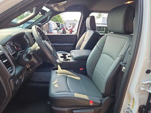 New 2026 RAM 3500 Tradesman AWD/4WD image 12