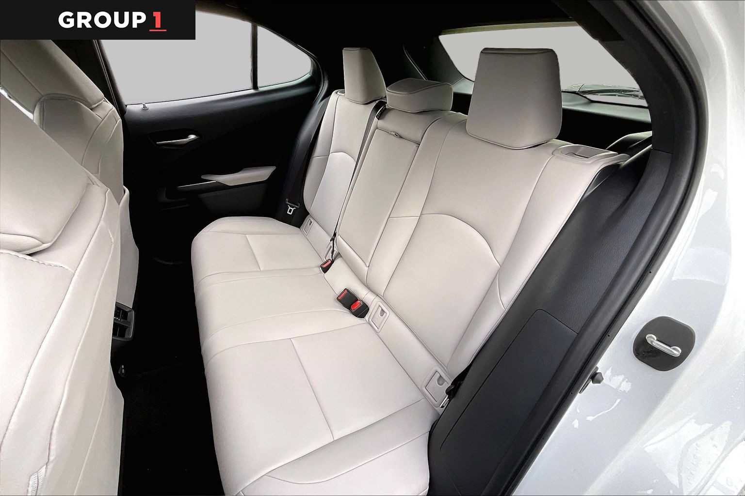 Used 2026 Lexus UX 300h FWD w/ Cold Area Package image 17