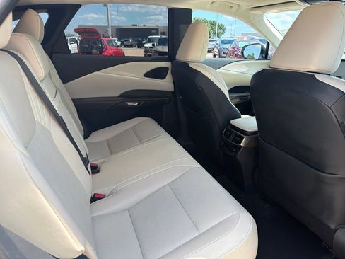 Used 2024 Lexus RX 350 Premium w/ Accessory Package (A2) FWD image 9