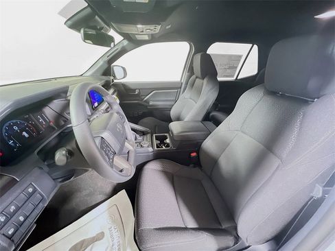 Certified 2025 Toyota 4Runner SR5 image 17