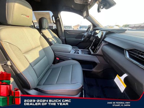 New 2026 GMC Acadia AT4 image 20