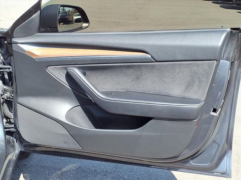 Used 2022 Tesla Model 3 Long Range image 12