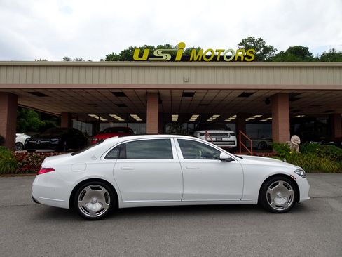 Used 2024 Mercedes-Benz Maybach S 580 4MATIC image 23