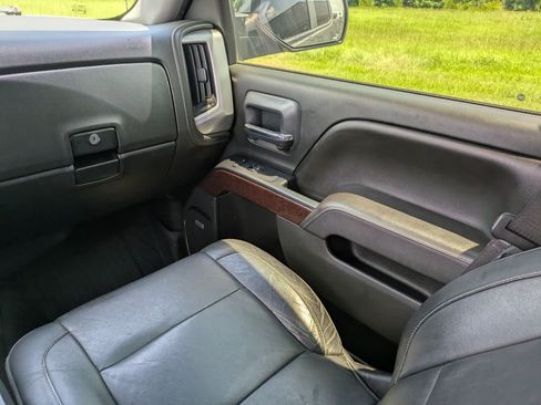 Used 2017 GMC Sierra 1500 SLT w/ SLT Premium Package AWD/4WD image 16
