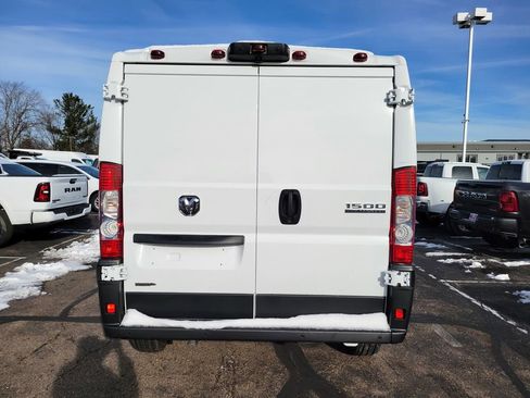 New 2025 RAM ProMaster 1500 w/ Convenience Group FWD image 5