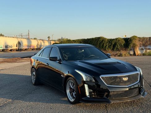Used 2017 Cadillac CTS V w/ Luxury Package image 24