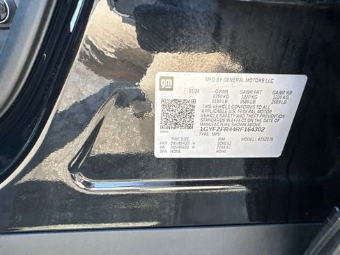 Used 2024 Cadillac XT4 Sport AWD/4WD image 32