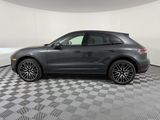 Used 2025 Porsche Macan image 2