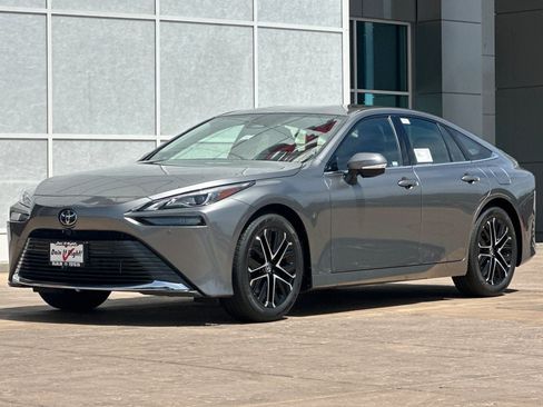 New 2026 Toyota Mirai RWD image 8