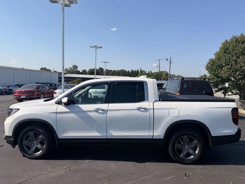 Used 2023 Honda Ridgeline RTL-E image 2