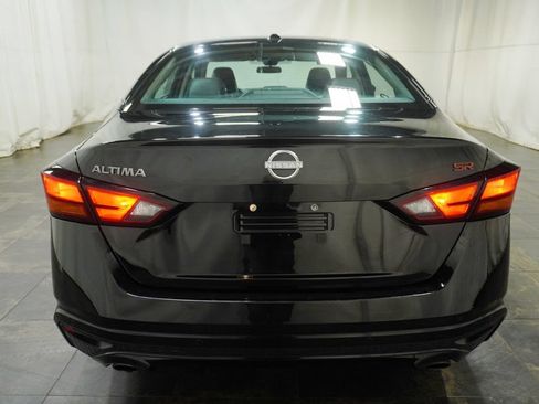 Used 2024 Nissan Altima 2.5 SR FWD image 5