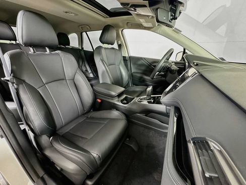 Used 2025 Subaru Outback Limited AWD/4WD image 30