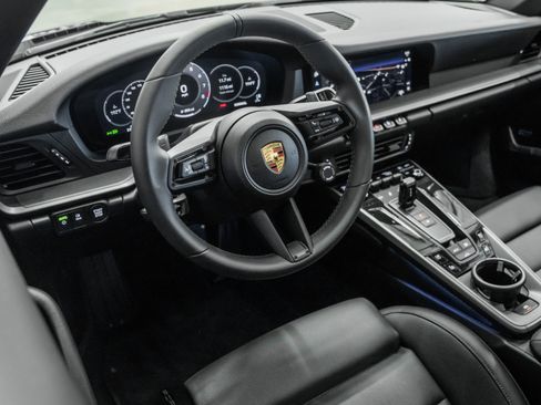 Used 2025 Porsche 911 Carrera RWD image 12