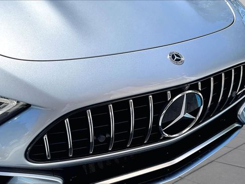 Used 2022 Mercedes-Benz SL 55 AMG 4MATIC image 27