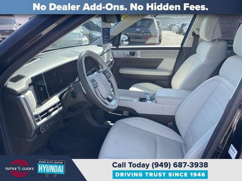 Certified 2025 Hyundai Santa Fe Calligraphy AWD/4WD image 17