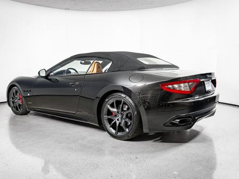 Used 2014 Maserati GranTurismo Sport RWD image 12